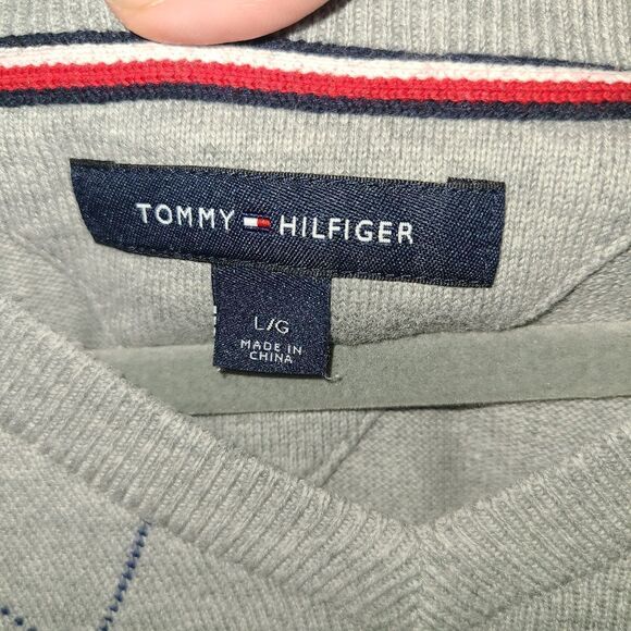 Tommy Hilfiger 100% Cotton Argyle Sweater - Picture 4 of 9